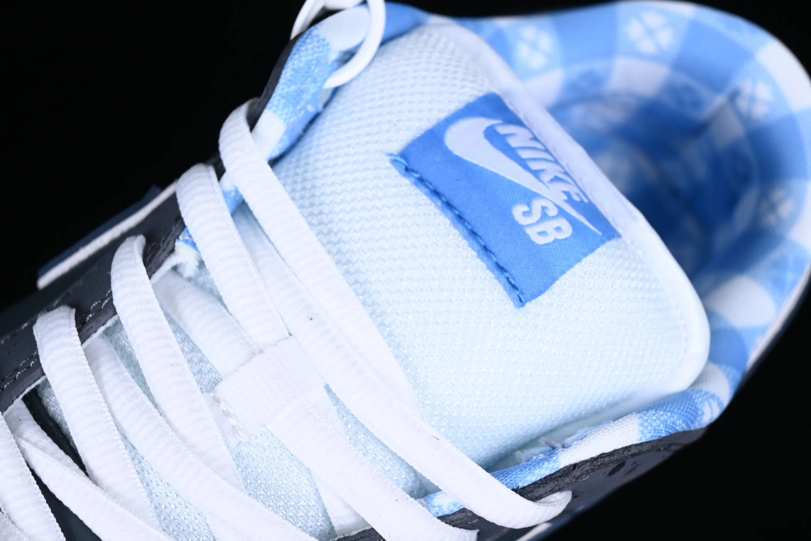 All Categories Nk SB Dunk Series Nk SB Dunk Low Low-top sneakers F version Concepts x Nk Dunk Low Pro SB "Blue Lobster" Blue Lobster SB low-top sports and leisure sneakers 313170-342